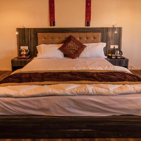 Sindhu Residency Hotel She Kültér fotó
